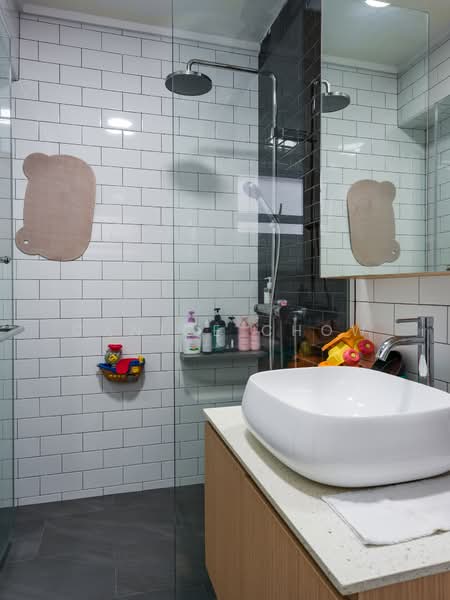 614 Choa Chu Kang Street 62, 614 Choa Chu Kang Street 62, 3 Bedrooms, 1,367 sqft, HDB Flat For Sale, by Canice Chow, 500192124 - Bathroom - PropertyGuru.com.sg