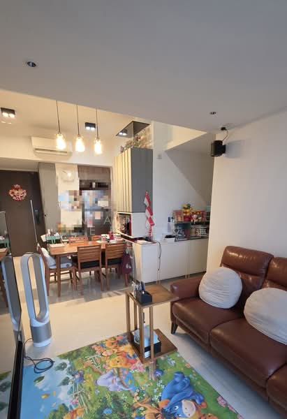 Forest Woods, , 3 Bedrooms, 1,066 sqft, Condominium For Sale, by Mandhy Lee 李艾蓮, 500192136 - Living Room - PropertyGuru.com.sg