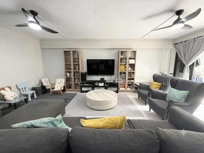 109 Rivervale Walk, 109 Rivervale Walk, 3 Bedrooms, 1,292 sqft, HDB Flat For Sale, by Darren Koh Chun Hong, 500192146 - Living Room - PropertyGuru.com.sg