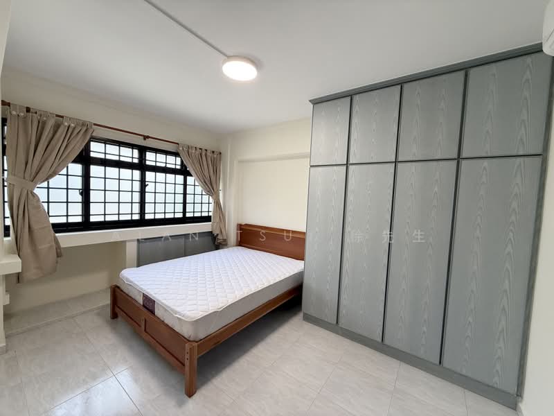 Master Room @ Blk 56 Cassia Crescent, Cassia Crescent, Room Rental, 200 sqft, HDB Flat For Rent, by Alan Tsui 徐先生, 500192149 - Bedroom - PropertyGuru.com.sg
