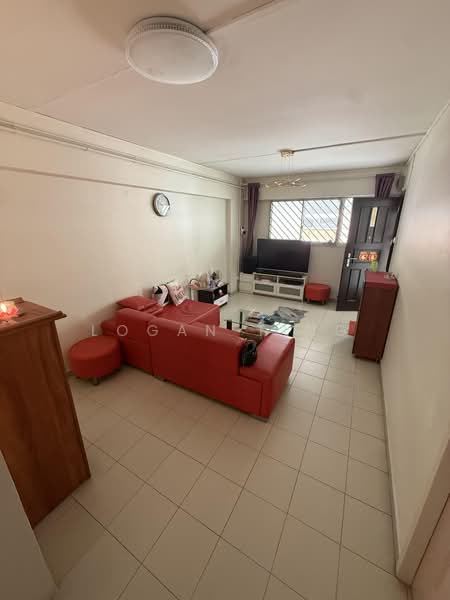 353 Yishun Ring Road, 353 Yishun Ring Road, Room Rental, 200 sqft, HDB Flat For Rent, by Logan Ting, 500192153 - Living Room - PropertyGuru.com.sg