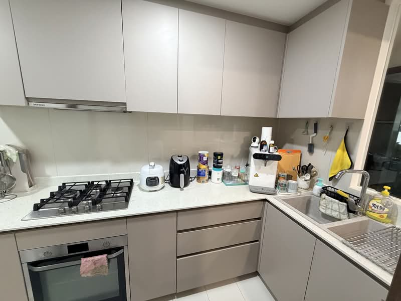 The Visionaire, 174 Canberra Drive, 3 Bedrooms, 1,022 sqft, Executive Condominium For Sale, by Adelyn Neo, 500192155 - Kitchen - PropertyGuru.com.sg