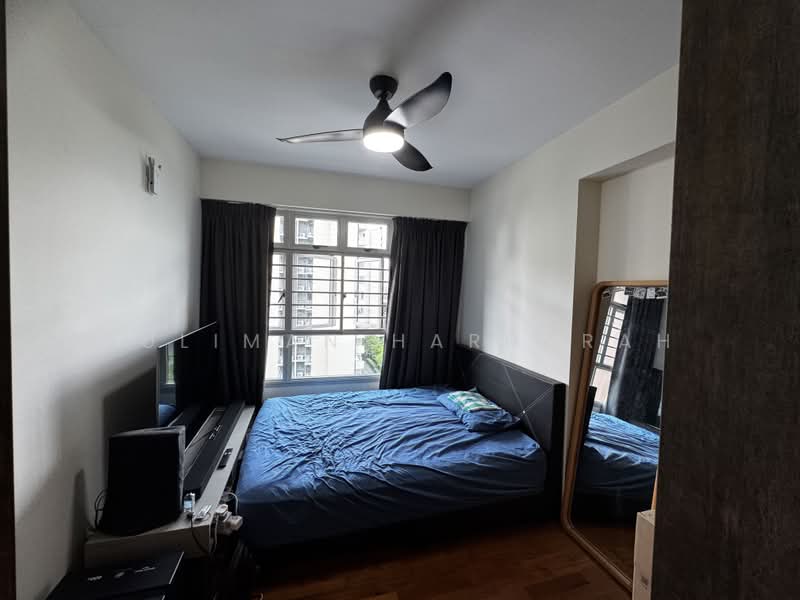 666B Punggol Drive, 666B Punggol Drive, 3 Bedrooms, 1,001 sqft, HDB Flat For Sale, by Suliman Harharah, 500192158 - Bedroom - PropertyGuru.com.sg