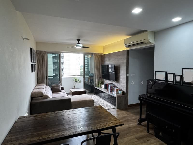 666B Punggol Drive, 666B Punggol Drive, 3 Bedrooms, 1,001 sqft, HDB Flat For Sale, by Suliman Harharah, 500192158 - Living Room - PropertyGuru.com.sg