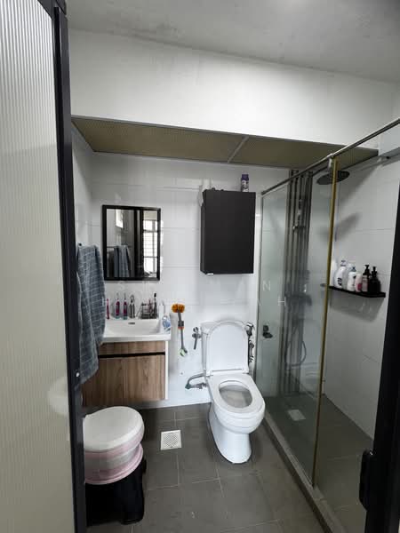 666B Punggol Drive, 666B Punggol Drive, 3 Bedrooms, 1,001 sqft, HDB Flat For Sale, by Suliman Harharah, 500192158 - Bathroom - PropertyGuru.com.sg