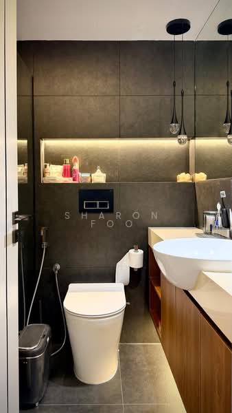 420A Northshore Drive, 420A Northshore Drive, 3 Bedrooms, 1,023 sqft, HDB Flat For Sale, by Sharon Foo, 500192162 - Master Bathroom - PropertyGuru.com.sg