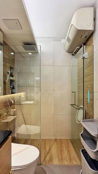 420A Northshore Drive, 420A Northshore Drive, 3 Bedrooms, 1,023 sqft, HDB Flat For Sale, by Sharon Foo, 500192162 - Bathroom - PropertyGuru.com.sg