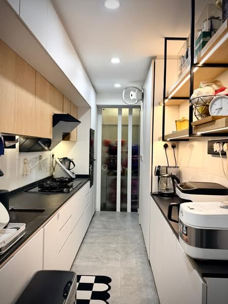 420A Northshore Drive, 420A Northshore Drive, 3 Bedrooms, 1,023 sqft, HDB Flat For Sale, by Sharon Foo, 500192162 - Kitchen - PropertyGuru.com.sg