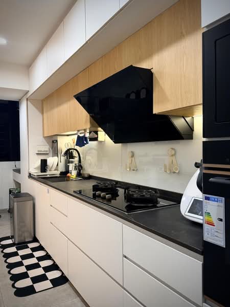 420A Northshore Drive, 420A Northshore Drive, 3 Bedrooms, 1,023 sqft, HDB Flat For Sale, by Sharon Foo, 500192162 - Kitchen - PropertyGuru.com.sg