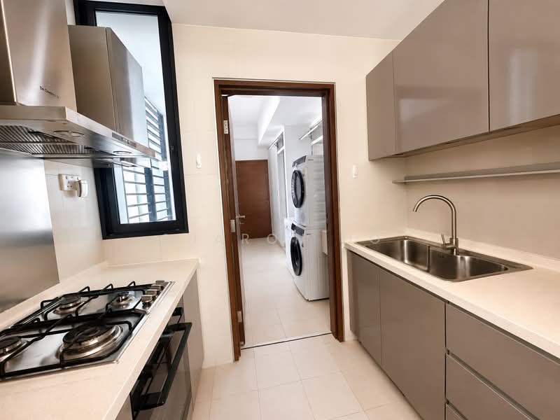 The Suites @ Central, 57B Devonshire Road, 3 Bedrooms, 1,367 sqft, Condominium For Rent, by Sharon Ho, 500192163 - Kitchen - PropertyGuru.com.sg