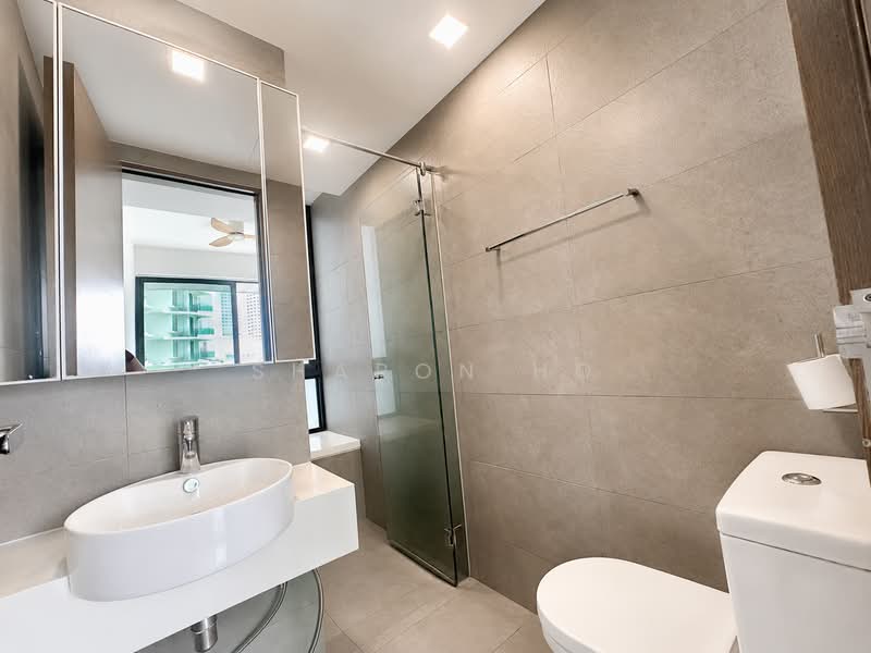 The Suites @ Central, 57B Devonshire Road, 3 Bedrooms, 1,367 sqft, Condominium For Rent, by Sharon Ho, 500192163 - Bathroom - PropertyGuru.com.sg