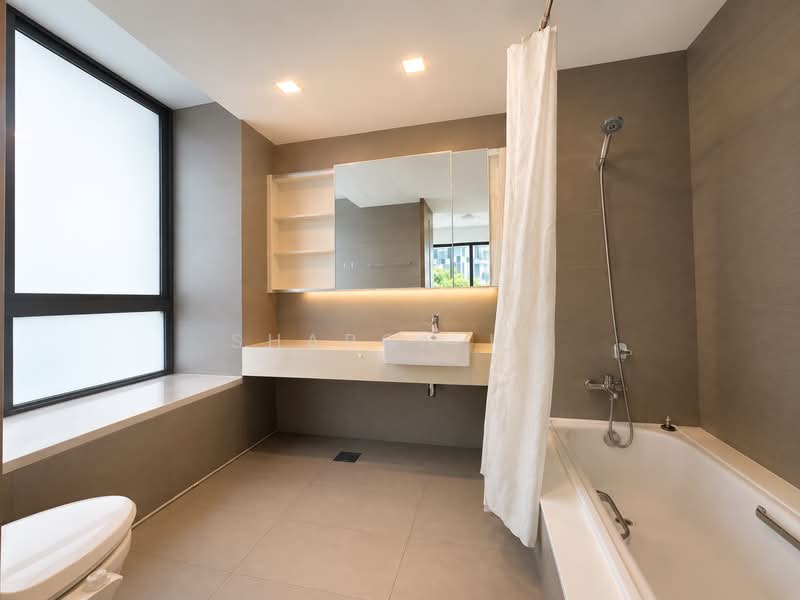 The Suites @ Central, 57B Devonshire Road, 3 Bedrooms, 1,367 sqft, Condominium For Rent, by Sharon Ho, 500192163 - Bathroom - PropertyGuru.com.sg
