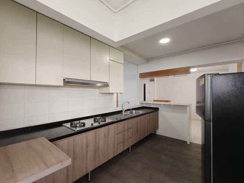 451 Choa Chu Kang Avenue 4, 451 Choa Chu Kang Avenue 4, 4 Bedrooms, 1,324 sqft, HDB Flat For Rent, by Jacqlyn Lee, 500192169 - Kitchen - PropertyGuru.com.sg