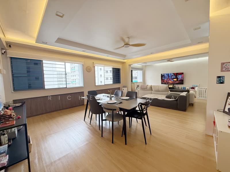 607 Woodlands Ring Road, 607 Woodlands Ring Road, 3 Bedrooms, 1,313 sqft, HDB Flat For Sale, by Richelle Chua, 500192176 - Living Room - PropertyGuru.com.sg