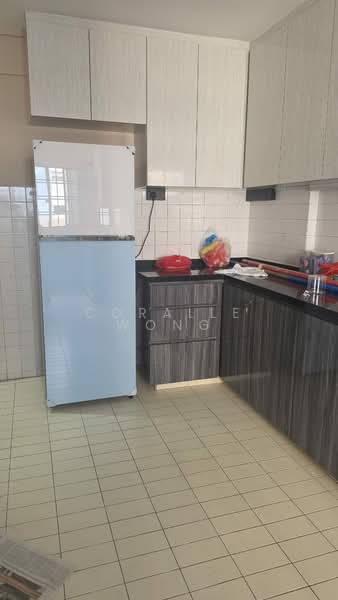 244 Bukit Batok East Avenue 5, 244 Bukit Batok East Avenue 5, Room Rental, 120 sqft, HDB Flat For Rent, by Coralle Wong, 500192178 - Kitchen - PropertyGuru.com.sg