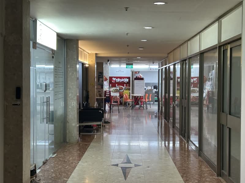 High Street Centre, 1 North Bridge Road, 699 sqft, Shop / Shophouse For Sale, by Bryan Chiew, 500192187 - Corridor - CommercialGuru.com.sg