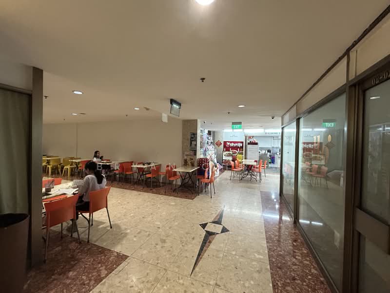 High Street Centre, 1 North Bridge Road, 699 sqft, Shop / Shophouse For Sale, by Bryan Chiew, 500192187 - Corridor - CommercialGuru.com.sg