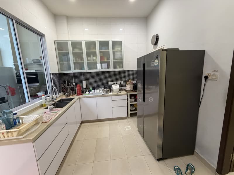 ⭐️EMINENCE LANDED⭐️2.5 Storey huge corner terrace @Sembawang Hills Estate, Upper thomson / Sembawang Hills Estate, 6 Bedrooms, 4,500 sqft, Corner Terrace For Sale, by Alan Ong, 500192189 - Kitchen - PropertyGuru.com.sg