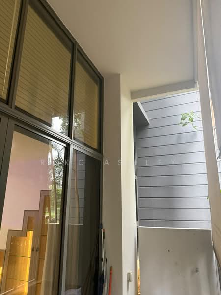 Riverbank at Fernvale, 15 Fernvale Close, 4 Bedrooms, 1,023 sqft, Condominium For Rent, by Riko Ashley, 500192195 - Exterior - PropertyGuru.com.sg