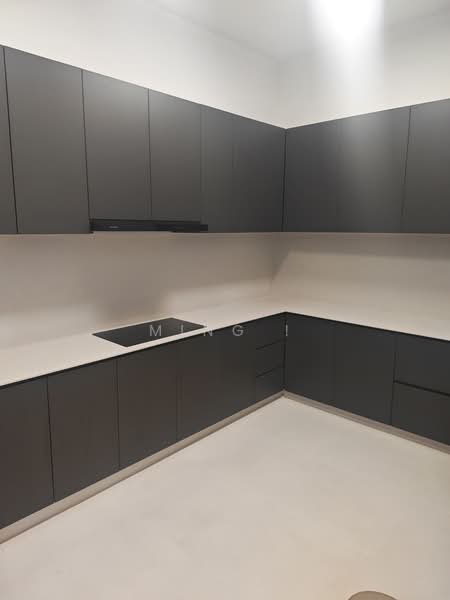 RENOVATED! UNBLOCK! CORNER TERRACE!, , 5 Bedrooms, 2,551 sqft, Corner Terrace For Sale, by Ming !, 500192196 - PropertyGuru.com.sg