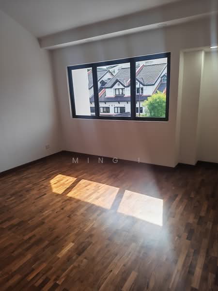 RENOVATED! UNBLOCK! CORNER TERRACE!, , 5 Bedrooms, 2,551 sqft, Corner Terrace For Sale, by Ming !, 500192196 - PropertyGuru.com.sg