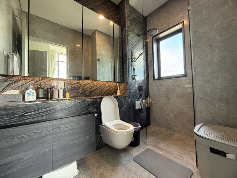 Margaret Ville, 20 Margaret Drive, 2 Bedrooms, 1,023 sqft, Apartment For Sale, by Eden Tan, 500192236 - Bathroom - PropertyGuru.com.sg