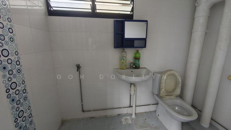 330 Ubi Avenue 1, 330 Ubi Avenue 1, Eunos / Geylang / Paya Lebar, 3 Bedrooms, 1,313 sqft, HDB Flat For Sale, by Goh Dorelyn, 500192249 - Bathroom - PropertyGuru.com.sg