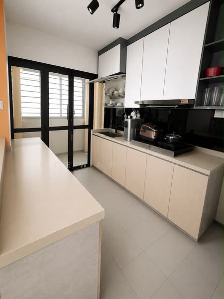 807B Choa Chu Kang Avenue 1, 807B Choa Chu Kang Avenue 1, 3 Bedrooms, 990 sqft, HDB Flat For Sale, by Stewart Lim, 500192253 - Kitchen - PropertyGuru.com.sg