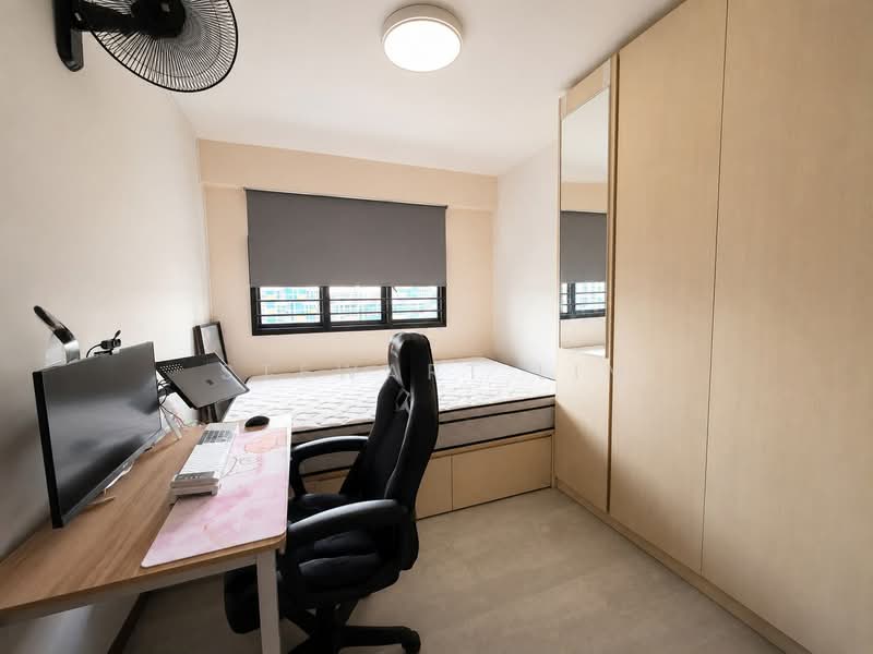 807B Choa Chu Kang Avenue 1, 807B Choa Chu Kang Avenue 1, 3 Bedrooms, 990 sqft, HDB Flat For Sale, by Stewart Lim, 500192253 - Bedroom - PropertyGuru.com.sg