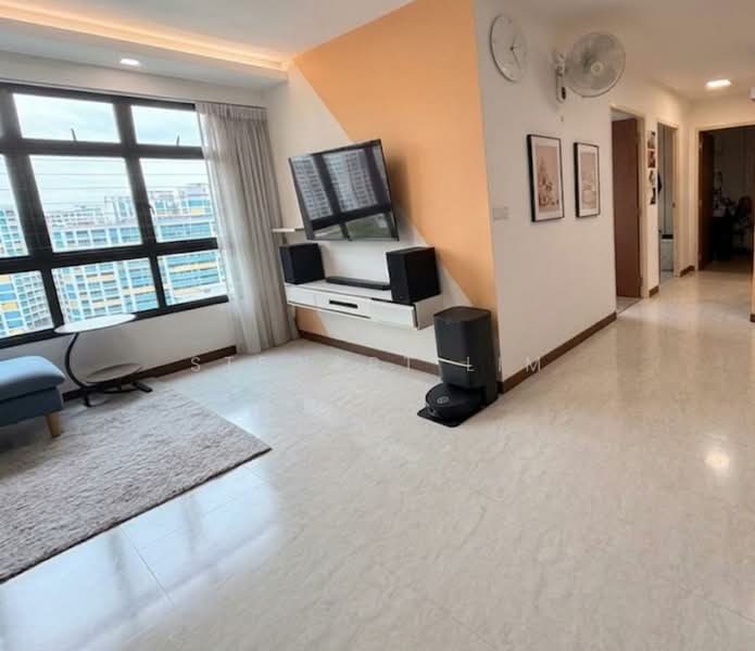 807B Choa Chu Kang Avenue 1, 807B Choa Chu Kang Avenue 1, 3 Bedrooms, 990 sqft, HDB Flat For Sale, by Stewart Lim, 500192253 - Living Room - PropertyGuru.com.sg