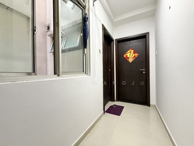 8 Lorong 31 Geylang, , 4 Bedrooms, 1,938 sqft, Apartment For Sale, by Kevin Sangju, 500192256 - Entrance - PropertyGuru.com.sg