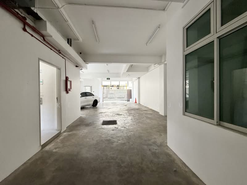 8 Lorong 31 Geylang, , 4 Bedrooms, 1,938 sqft, Apartment For Sale, by Kevin Sangju, 500192256 - Entrance - PropertyGuru.com.sg