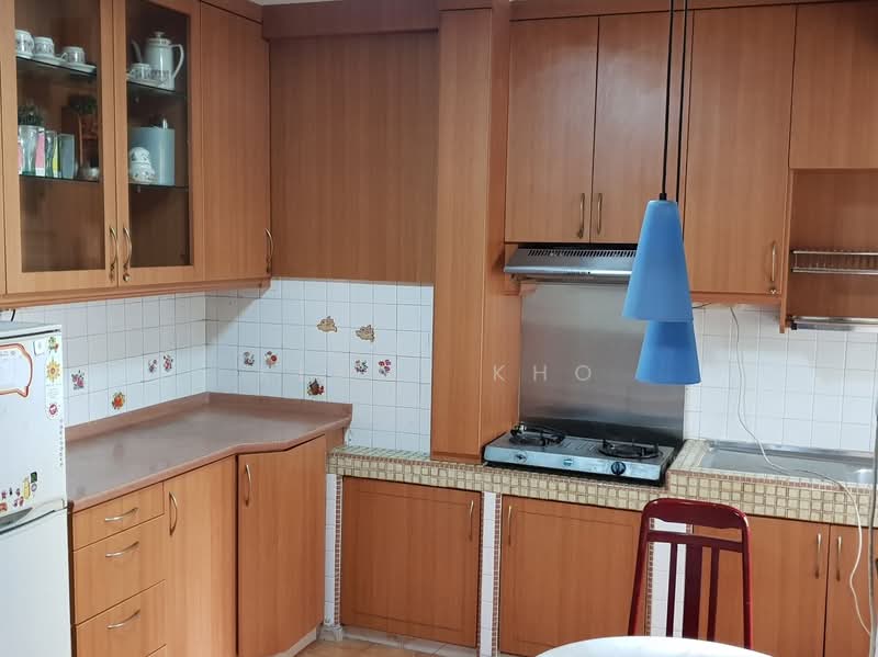 635 Veerasamy Road, 635 Veerasamy Road, 2 Bedrooms, 775 sqft, HDB Flat For Sale, by Kenny Kho, 500192258 - Kitchen - PropertyGuru.com.sg