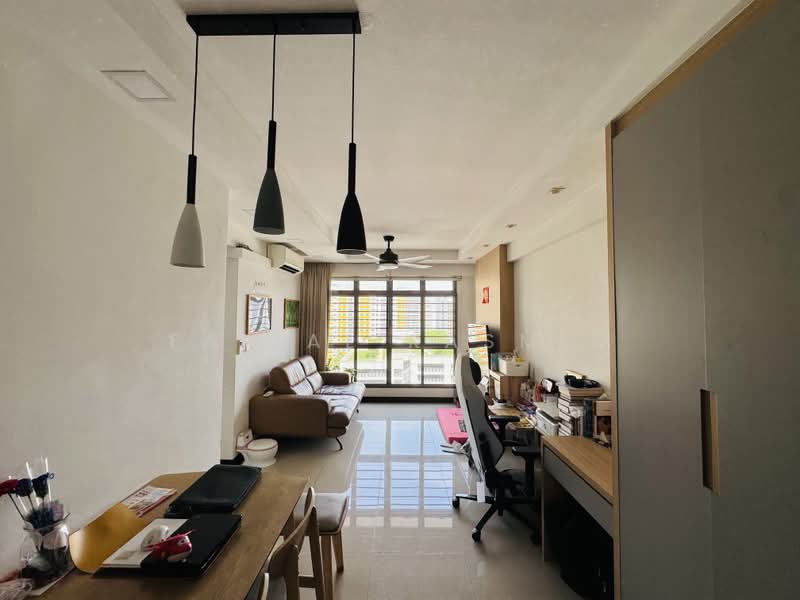 336A Anchorvale Crescent, 336A Anchorvale Crescent, 2 Bedrooms, 721 sqft, HDB Flat For Sale, by Faizal Kasmin, 500192264 - Living Room - PropertyGuru.com.sg