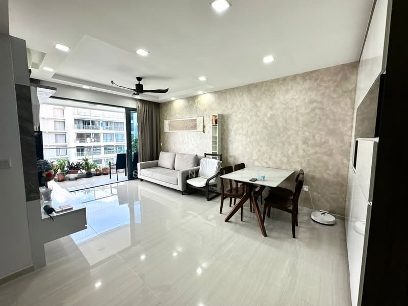 Riversound Residence, 1 Sengkang East Avenue, 4 Bedrooms, 1,367 sqft, Condominium For Sale, by Sean Lee, 500192265 - Living Room - PropertyGuru.com.sg