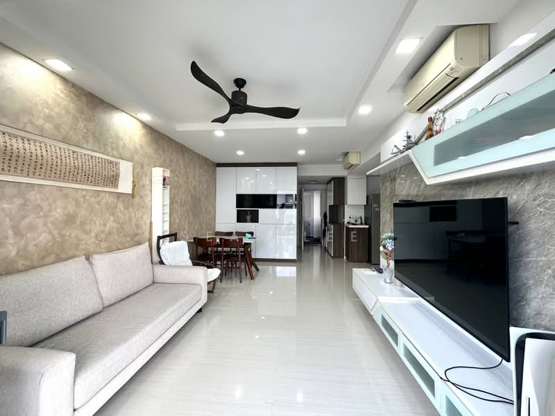 Riversound Residence, 1 Sengkang East Avenue, 4 Bedrooms, 1,367 sqft, Condominium For Sale, by Sean Lee, 500192265 - Living Room - PropertyGuru.com.sg