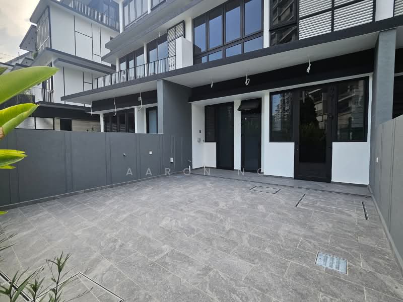 ⭐️⭐️LANDED7772@PASIR RIS BEACH. NEW AT $5.XM ONLY. ☎️ AN 9826 1145 S$ 5,544,000, , 5 Bedrooms, 4,027 sqft, Terraced House For Sale, by Aaron Ng, 500192272 - Exterior - PropertyGuru.com.sg