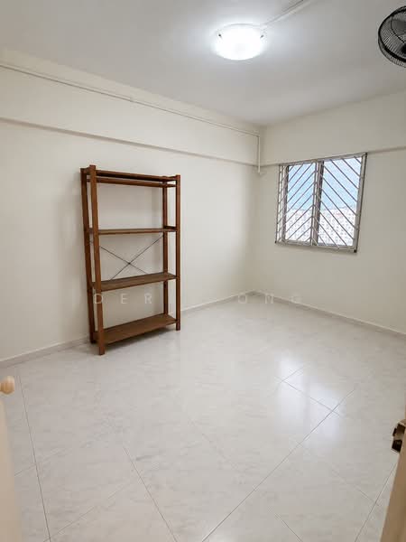 609 Bedok Reservoir Road, 609 Bedok Reservoir Road Eunos Rainbow, 2 Bedrooms, 721 sqft, HDB Flat For Sale, by Derek Ong, 500192275 - Bedroom 2 - PropertyGuru.com.sg
