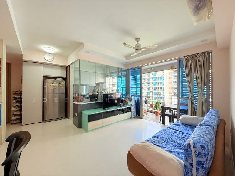 Q Bay Residences, 5 Tampines Street 86, 3 Bedrooms, 1,119 sqft, Condominium For Sale, by Jose Loh Zhenhao, 500192278 - Living Room - PropertyGuru.com.sg