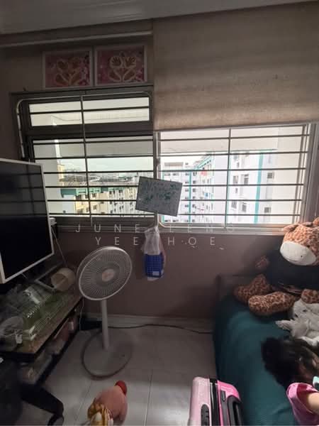 775 Woodlands Crescent, 775 Woodlands Crescent, 3 Bedrooms, 1,001 sqft, HDB Flat For Sale, by June Leng Yee Hoe, 500192279 - PropertyGuru.com.sg