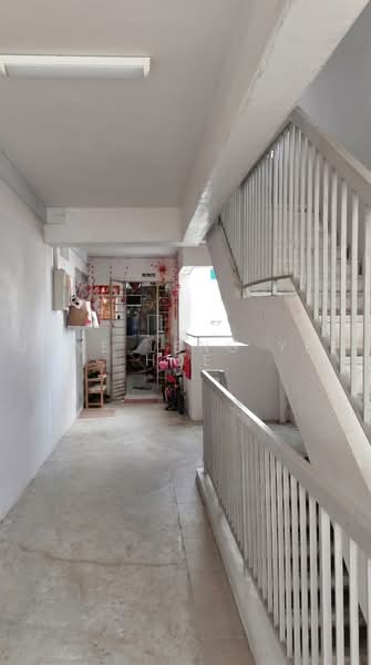 775 Woodlands Crescent, 775 Woodlands Crescent, 3 Bedrooms, 1,001 sqft, HDB Flat For Sale, by June Leng Yee Hoe, 500192279 - Corridor - PropertyGuru.com.sg
