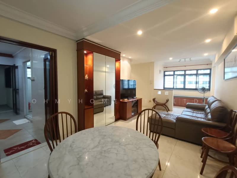 539 Woodlands Drive 16, 539 Woodlands Drive 16, 3 Bedrooms, 1,087 sqft, HDB Flat For Sale, by EVON NG, 500192281 - Living Room - PropertyGuru.com.sg