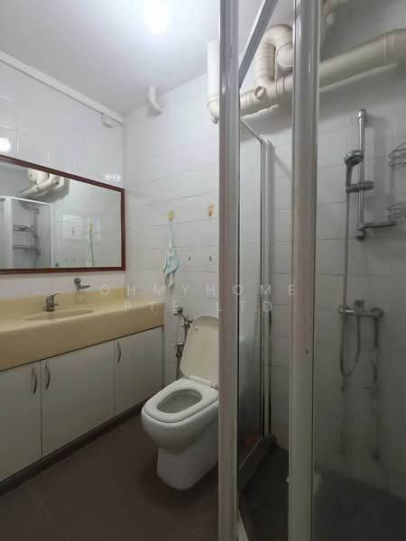 539 Woodlands Drive 16, 539 Woodlands Drive 16, 3 Bedrooms, 1,087 sqft, HDB Flat For Sale, by EVON NG, 500192281 - Bathroom - PropertyGuru.com.sg