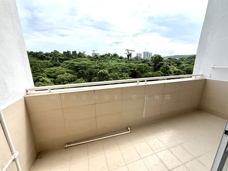 122 Bukit Batok Central, 122 Bukit Batok Central, 4 Bedrooms, 1,593 sqft, HDB Flat For Rent, by Minghui Chng, 500192288 - Balcony - PropertyGuru.com.sg