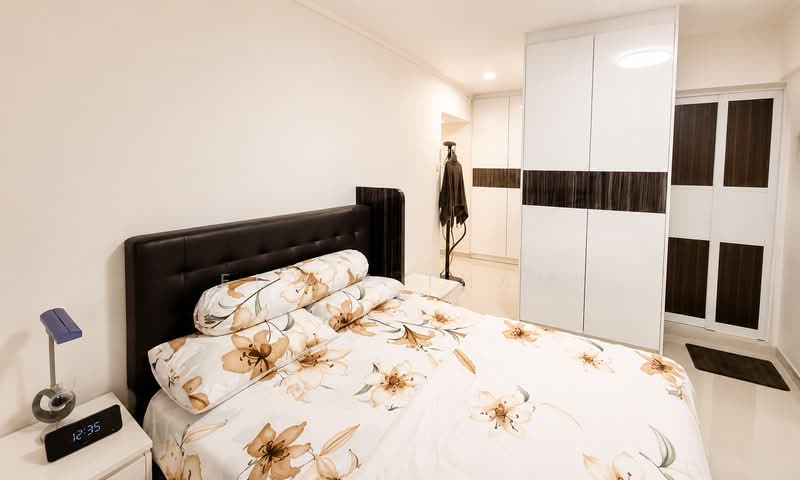 689 Jurong West Central 1, 689 Jurong West Central 1, 4 Bedrooms, 1,496 sqft, HDB Flat For Sale, by Eddie Tham, 500192294 - Master Bedroom - PropertyGuru.com.sg