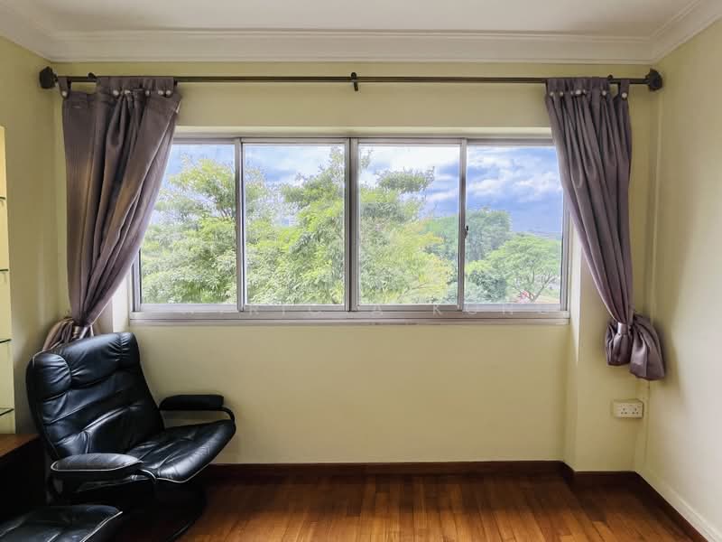 219 Bishan Street 23, 219 Bishan Street 23, 4 Bedrooms, 1,571 sqft, HDB Flat For Sale, by Patricia Kong, 500192307 - Living Room - PropertyGuru.com.sg