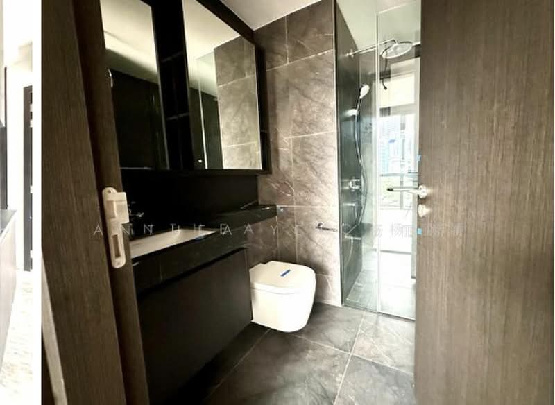 Hyll on Holland, 93 Holland Road, 2 Bedrooms, 700 sqft, Condominium For Rent, by Anthea Yeo 杨丽娇, 500192313 - Bathroom - PropertyGuru.com.sg