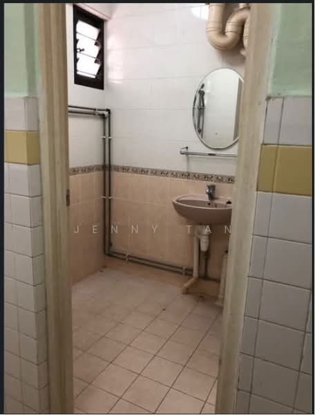 48A Dorset Road, 48A Dorset Road, 2 Bedrooms, 1,100 sqft, HDB Flat For Rent, by Jenny Tan, 500192326 - Bathroom - PropertyGuru.com.sg