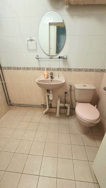 48A Dorset Road, 48A Dorset Road, 2 Bedrooms, 1,100 sqft, HDB Flat For Rent, by Jenny Tan, 500192326 - Bathroom - PropertyGuru.com.sg