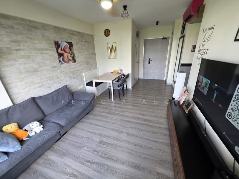 627A Tampines Street 61, 627A Tampines Street 61, 2 Bedrooms, 742 sqft, HDB Flat For Sale, by Felicia Ang, 500192335 - Living Room - PropertyGuru.com.sg